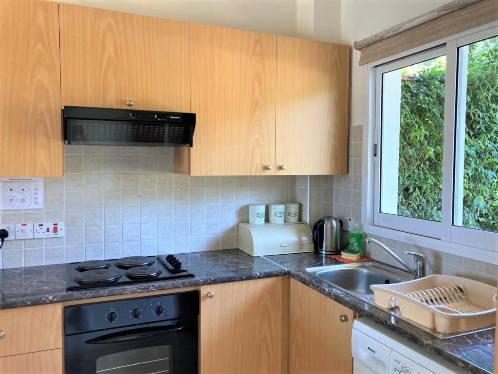 Sirena Olympia Apartment 40 Paphos Exterior photo